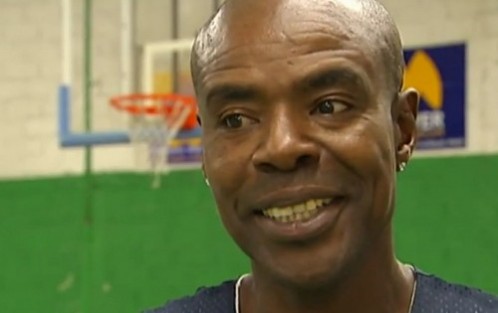 RetroBasket37's tweet photo. 🏀
Happy Birthday à Ron Anderson, 62 ans, joueur au @sixers , drafté en 1984.
Joueur du ... #NPOTours lors de la saison 1997-98 durant ... 3 mois.
🏀 https://t.co/yN66XGbCtT
