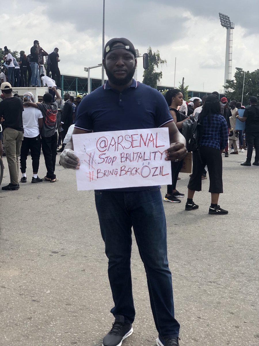 kipmeinformed's tweet photo. While we fighting #BadGovernance i also fight against #badadministration @Arsenal . #respect @MesutOzil1088 https://t.co/6OGg0EvECu