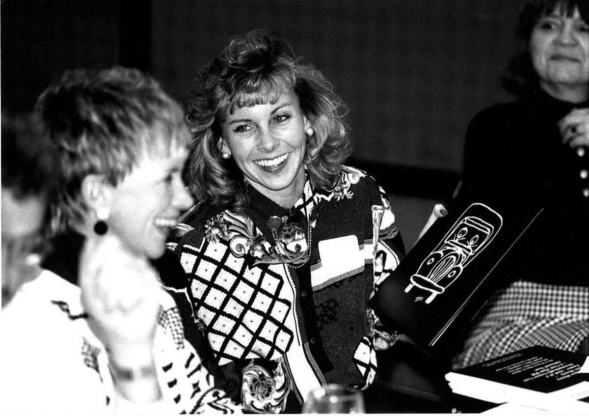 TwoMenOKC's tweet image. #ThrowbackThursday to this photo of Founder Mary Ellen Sheets and Chair Melanie Bergeron at our Annual Meeting Conference years ago. Such a great throwback! #MoversWhoCare