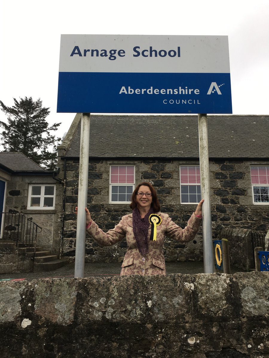 Louise4Ellon's tweet photo. I've been round the district of Ellon &amp; District ward chatting, at a distance, with voters on election day. Polls are open until 10pm, so there's plenty time still to vote. @Aberdeenshire have done wonderfully to ensure we can all vote safely. #VoteSNP #DemocracyMatters https://t.co/SRONbbM04K