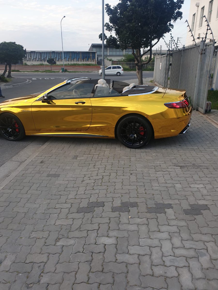 DimbaneBGT's tweet image. Living life like it&apos;s golden! 😍😍 #EFFinSenekal #johnvuligatechallenge #ZoziTunzi #JuliusMalema #DJSBU