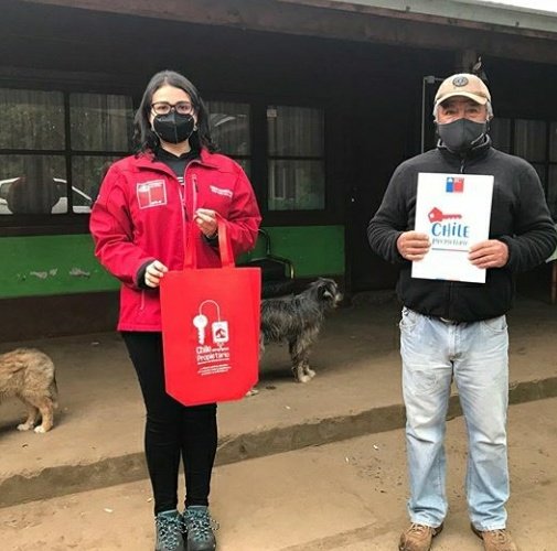 martinarrau's tweet photo. Quiero destacar la labor constante de @carolinanavaru y el gran equipo de @NubleBBNN haciendo  a cientos de personas propietarias, entregando más que un título, si no propiedad, seguridad y posibilidades de desarrollo, muchas gracias. https://t.co/lpBsUVpJ0O