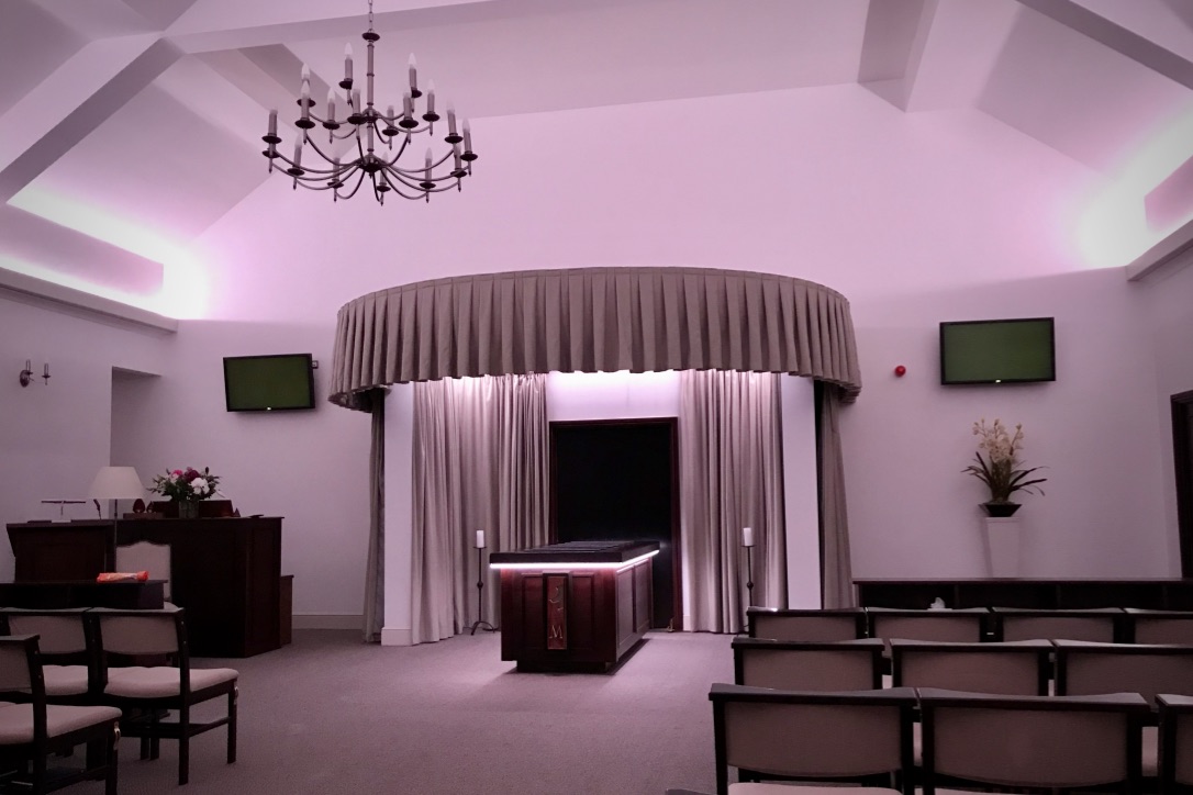 lighting_people's tweet photo. Our #interior #lighting #design &amp; #installation over the 11 #crematoria is now complete. The final projector has been installed this week &amp; we're over the moon with the results that really make an incredible difference to a very sensitive environment. #lightingdesign #Oxford https://t.co/xvOQMobCq3