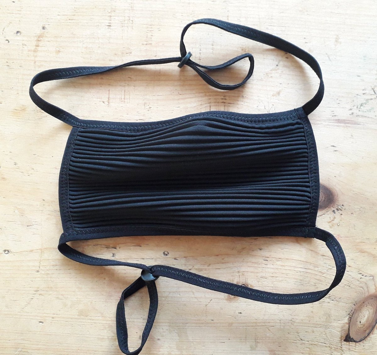 alexiskeech's tweet photo. Another fantastic #reusable Type IIR facemask from @drtomdw #RevolutionZero #RutherfordHealth for trial in the #NHS.
#GreenerNHS #ChooseToReuse #reusable https://t.co/8t8beRHSUX