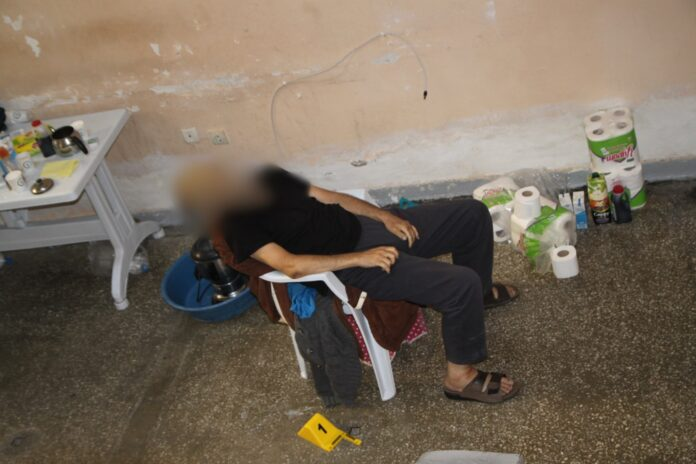 reporttorture's tweet photo. Another Suspicious death in Turkish prisons! 

Reports and statements from the authorities indicate the premeditated murder of Mustafa Kabakçıoğlu.

Kabakçıoğlu was found dead by prison guards in a plastic chair in his quarantine cell.

#tortureinTurkey 

https://t.co/zHga9lZkta https://t.co/pHZBMoVbws