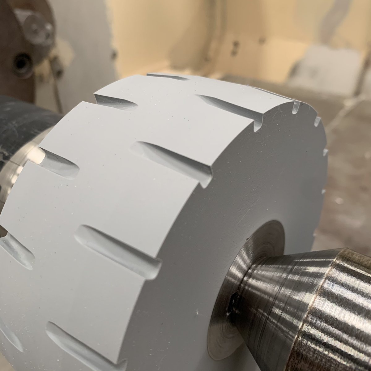 KV_Rol's tweet photo. Specialist belt drive rollers being processed today at KV Rollers - https://t.co/OHdUTqaIkj  #kvrollers @KV_Rol #rollers #ukmanufacturing #ukindustry #industrialrollers #specialistrollers #technicalrollers  #oemrollers #beltdriverollers https://t.co/N1wG1nGsXu