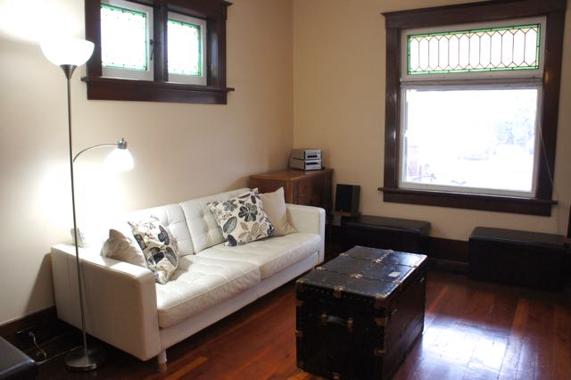 _management1st's tweet photo. We have a short-term lease (i.e. multi-semester) available in the Mount Hope Breithaupt Park community!
Flexible lease terms until December 31, 2021.

Furnished house $2195.00* / month. 
https://t.co/Uh2mVZzj3n
#kwawesome #managementfirst https://t.co/alNLH0ikG5