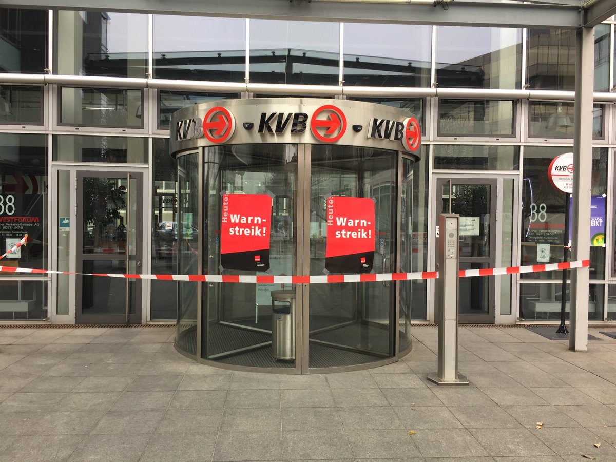 Kvbag Ganztagiger Warnstreik Durch Ver Di Am 19 10 Es Fahren Keine Bahnen Der Kvb Li 1 18 Busse Fahren Nur Vereinzelt T Co Rwuj5hewfs Streik Warnstreik Verdi T Co Hezm3ejqr0