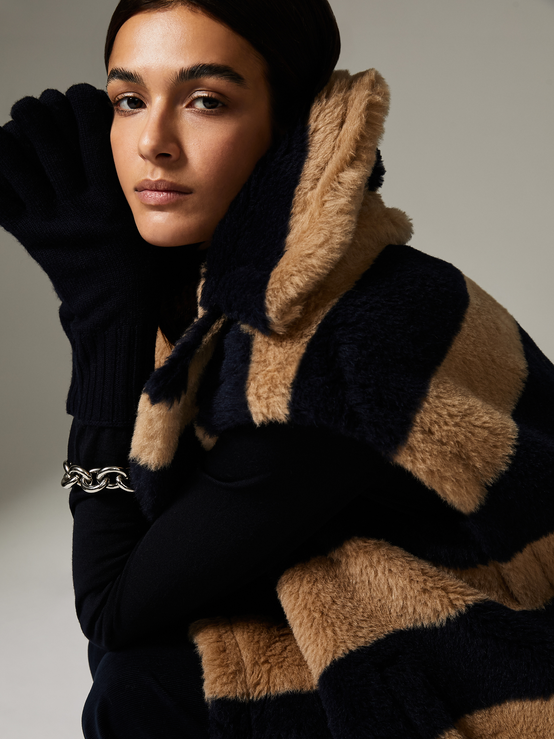 Max Mara on Twitter: "#MaxMara presents the #MaxMaraTeddyBear vest, a new  online exclusive. Originating from the signature #MaxMara Teddy Bear coat,  this piece is reimagined as a vest with horizontal stripe pattern