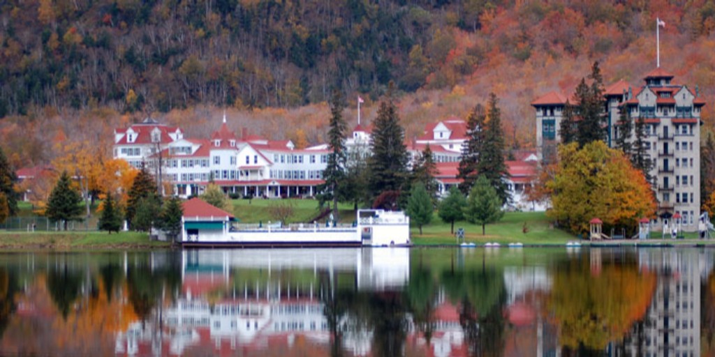 How beautiful is <a href="/BalsamsResort/">The Balsams Resort</a>?! There’s nothing like autumn in #NewHampshire. #DixvilleNotch #DixvilleVote #NHpolitics #midnightvote