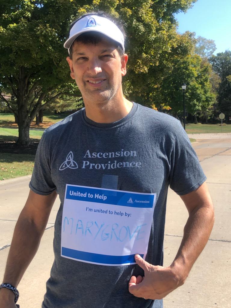 UnitedWaySTL's tweet photo. We love seeing how our community members are getting creative to support their #STL region! @NickRagone2, with @AscensionOrg, completed Ascension’s #UnitedToHelp 5k with his dog Chuckie. Share your pics with us for a chance to get featured! Together, #WeAreAllUnited #United4STL https://t.co/zpmIH8KD1b