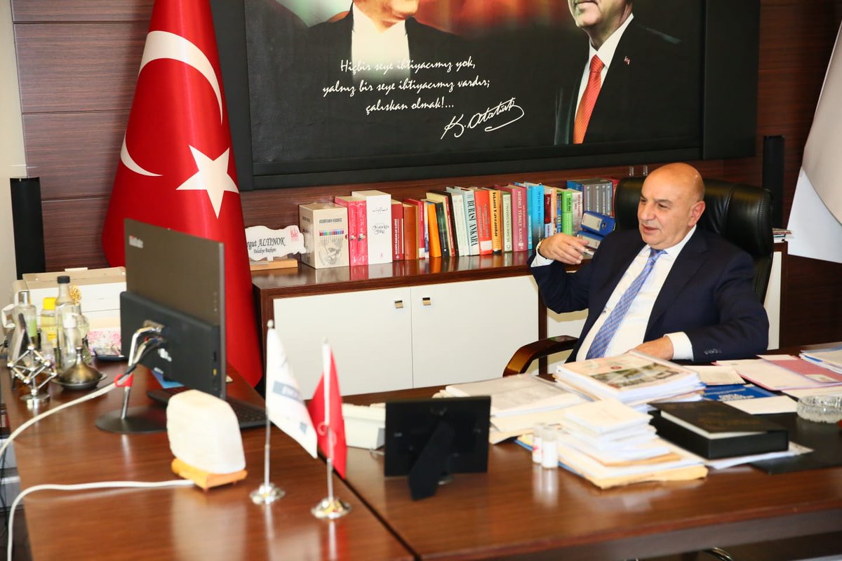 turgutaltinok06's tweet photo. #YerelDemokrasiHaftası kapsamında Keçiören'imizde ikamet eden farklı milletlerden gençlerimizle bir araya geldik.

Gençlerimizle yerel yönetimler ve projelerimiz hakkında değerlendirmelerde bulunduk.

#BurasıKeçiören
#EuropeanLocalDemocracyWeek #ELDW @coe @democracy_week @TBB https://t.co/HKyxsxRMgJ