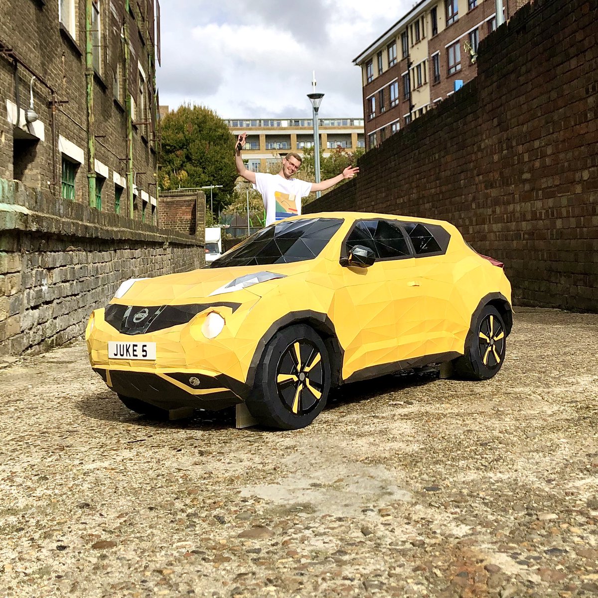 ogildersleeve's tweet photo. Big Car Giveaway!!! 🙌🚗🎊💪🎉💥 See details and enter here 👉 https://t.co/zP7KdVtlCL @thomasforsyth @Nissan @NissanUSA @NissanUK #nissanjuke #papercar https://t.co/OjPL3EoY9b