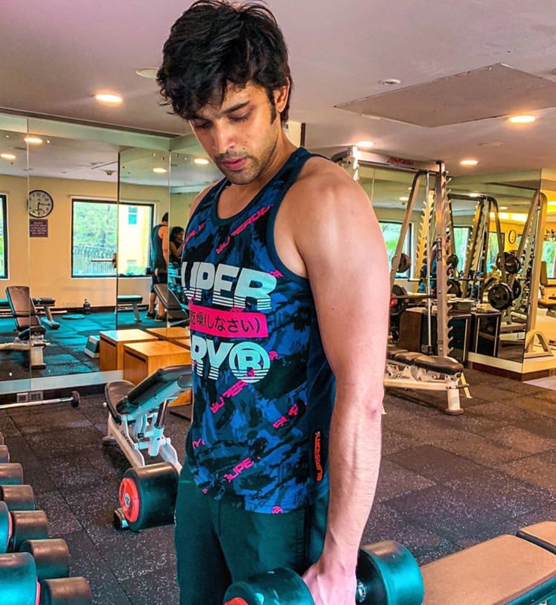 ParthSs's tweet photo. IG post 
Progress takes place outside your comfort zone ! Whereas me?? #gettingfit 🤓.. at least that’s a start 👻 @LaghateParth https://t.co/DAi03ER1ns