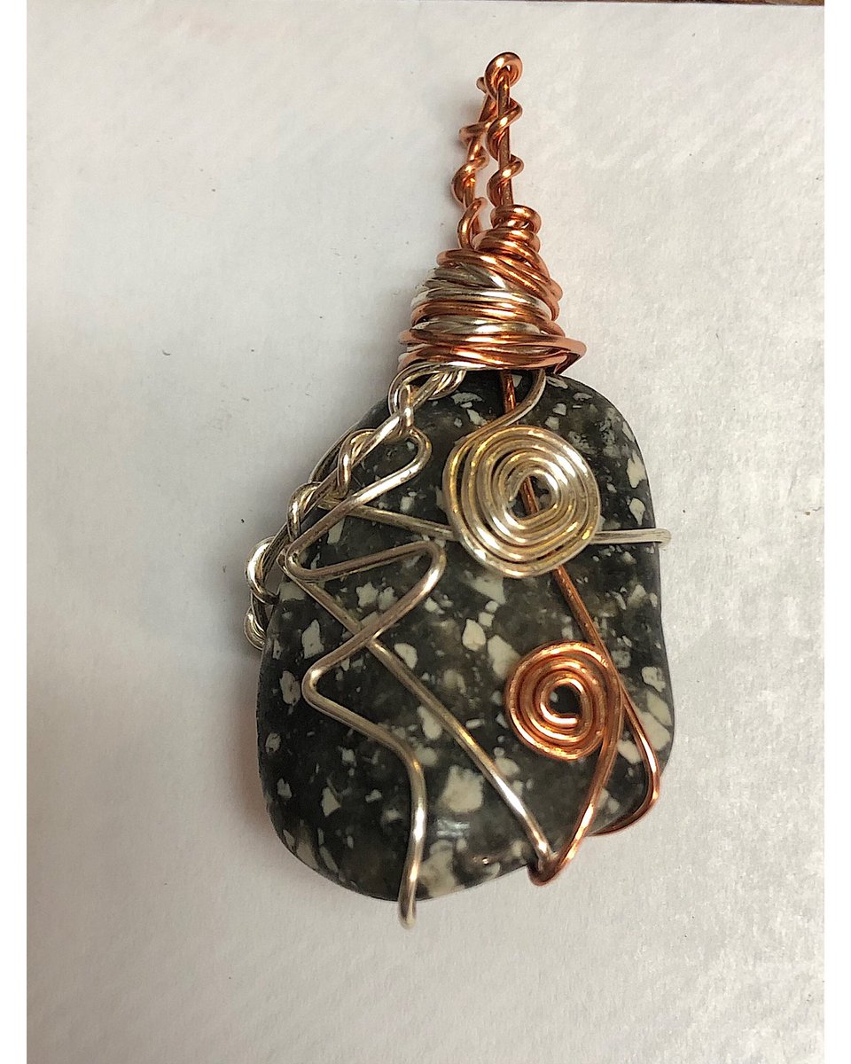 AIRANDEARTHC's tweet photo. Guinea fowl jasper- WAS $25. NOW $15 !

Guinea Fowl Jasper protects against negativity. Jasper aids meditation and the development of intuition and insight and creativity. Jasper is known as a stone of protection, driving away evil and guarding you throughout the day. https://t.co/k1AggYxClD