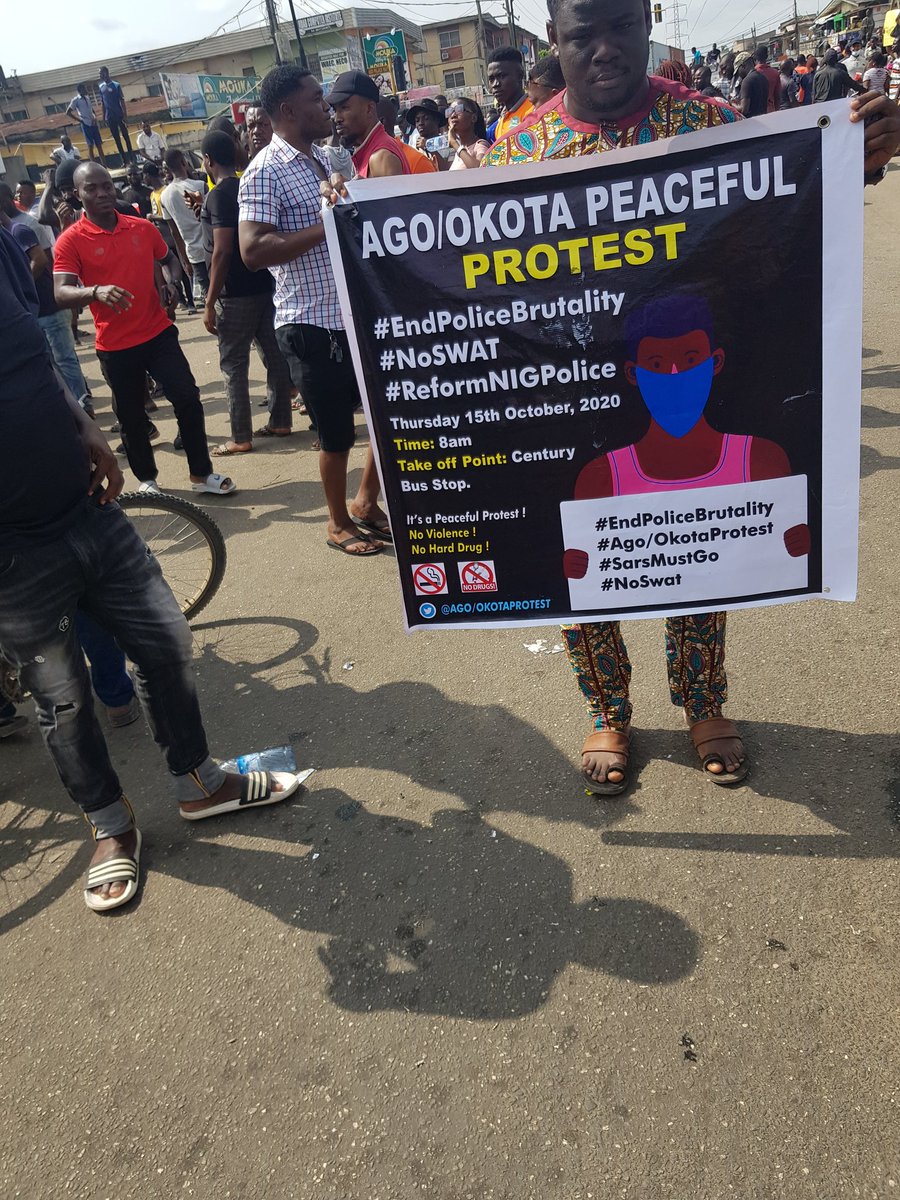 I am all in for the good governance. We start from here. Awa team Online and Offline Protesters. 
The food was sweet and yes I met one babe🥰🥰🥰🥰
Tomorrow,  we close down Isolo
#EndSARSBrutality #EndBadGovernanceinNIGERIA #EndPoliceBrutality #EndOppressionInNigeria