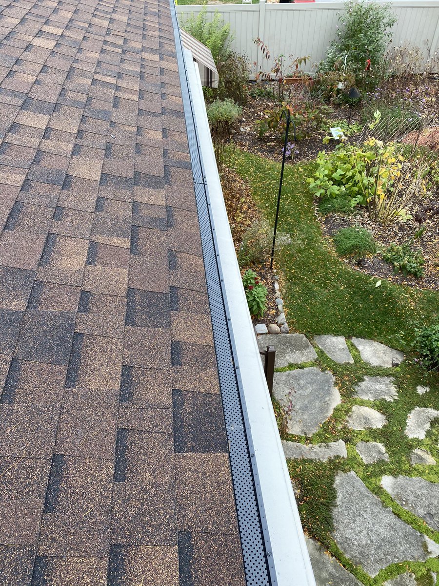 Yesterday #Gutterdude installed leaf guards on my gutters. They did an excellent job. https://t.co/WKMfZQxdLK