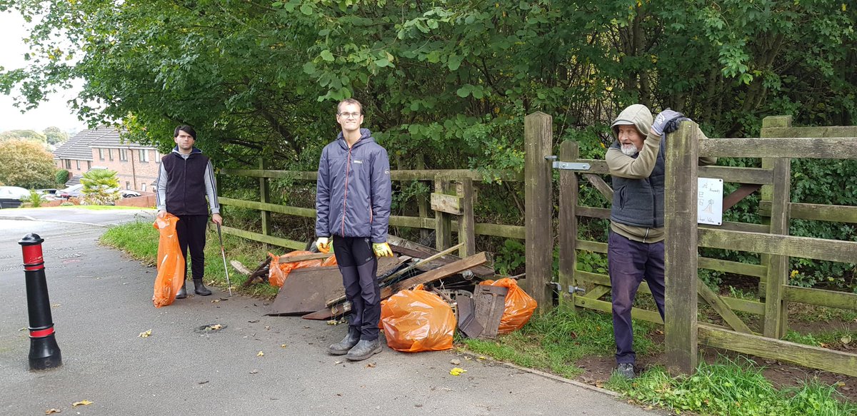 OurBackYard_CQ's tweet photo. Today our brilliant volunteers were at Llwyni Valley pulling litter out of the stream. 
We even managed to fit in a little tree ID practice.
Well done everyone! #flintshire #connahsquay #conservation @Keep_Wales_Tidy @FLVCFlintshire @FlintshireCC https://t.co/HIvsOb8DoK