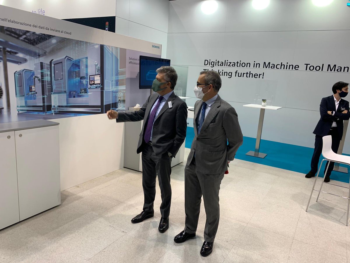 Giulian1Busetto's tweet photo. Orgogliosi di aver ospitato il Sottosegretario allo Sviluppo Economico @GPManzella al nostro Stand a @BIMU_2020 ed aver mostrato le nostre tecnologie #32BIMU #Sinumerik #CNC #digitaltransformation #MindSphere #SinumerikEdge #MachineTool https://t.co/maCVQcf0pu