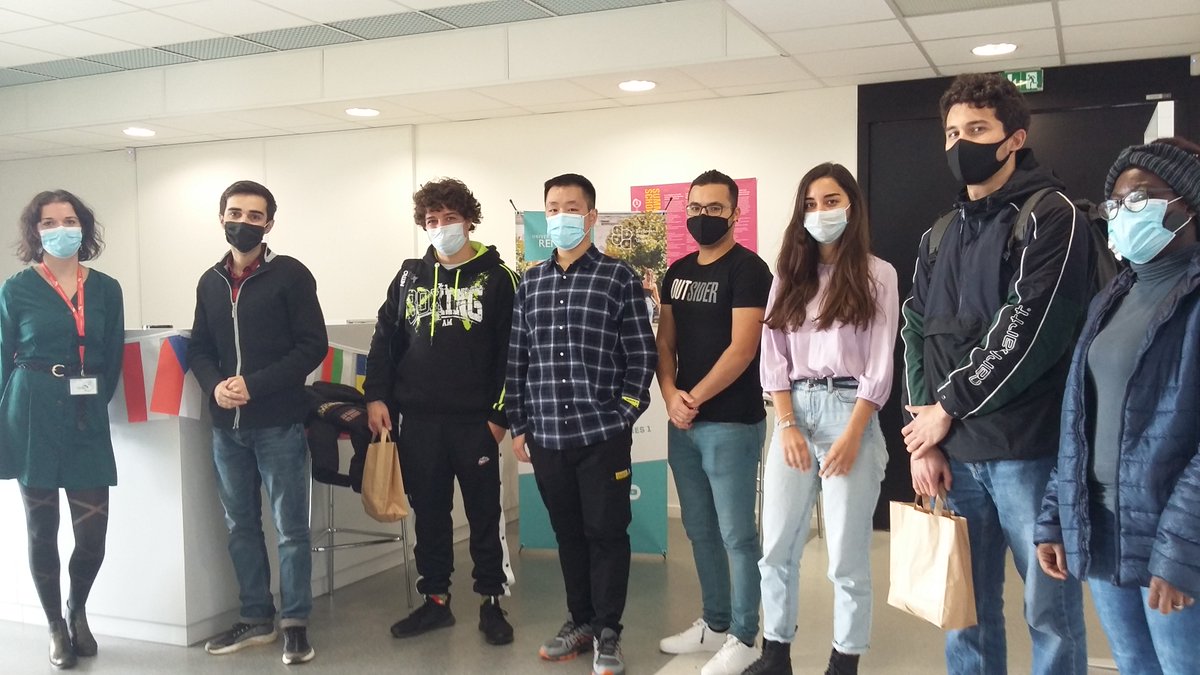 RennesUniv_EN's tweet photo. #ErasmusDays2020  Great pleasure to welcome some of our international students today! Congratulation to Zhan Quianru, who won the 1st prize of our #klaxoon quiz about @UnivRennes1🏆! She wins an @Eurail pass to travel accross Europe during her stay in France 🚄🇪🇺 https://t.co/63wsY04vcm