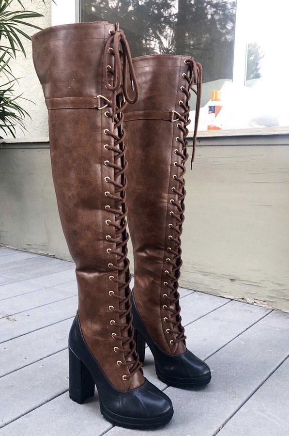 FIDM's tweet image. In @Kaciwhitee’s &quot;Seminar in the Arts&quot; class, she was tasked with making a visual artifact based on dance or theatre! How amazing is the before and after of her work?! #FIDMLife #CreativesInActions