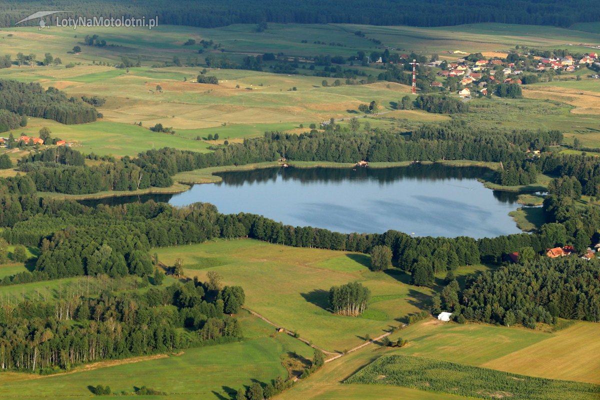 LotyNaMotolotni's tweet photo. Za oknem szału nie ma więc dla rozgrzewki letnie wspomnienia. Więcej zdjeć i lokalizacja: https://t.co/99FyRAnALQ
#mazury #lato #fly4fun https://t.co/CbO5K22EX6
