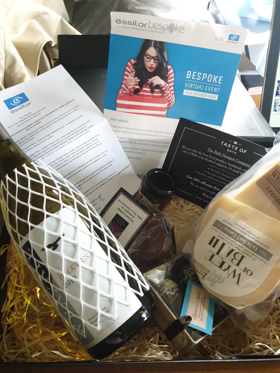 eye_people's tweet photo. @ECP_Essilor thanks for the box! https://t.co/iTe939qNTA