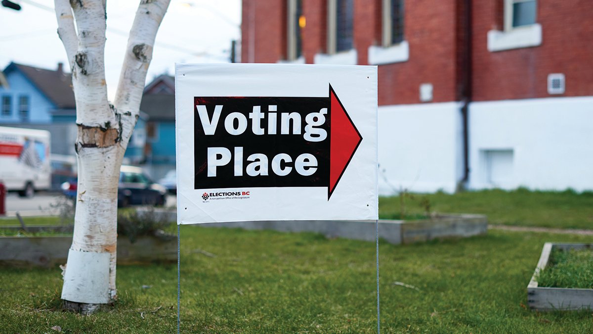 ElectionsBC's tweet photo. Advance voting starts today, Oct 15, and continues to Wednesday, Oct 21. Visit https://t.co/LXcBjDNEzo to find where and when you can vote in your area. #iVoteBC https://t.co/X4ZN0NcGlU