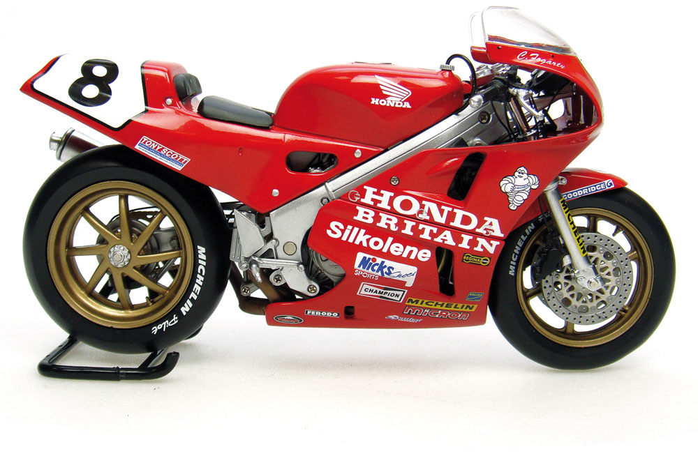 AccurateDiecast's tweet photo. 1:12 scale Honda RC30 - Carl Fogarty Isle of Man Winner die-cast model from Universal Hobbies available now!
#Diecast #HONDA #isleofman #RC30 #CarlFogarty #UniversalHobbies
Price £44.00 + postage
Order this model on our web site here:
https://t.co/T36V2Th3IX https://t.co/KAK8tlmJJd