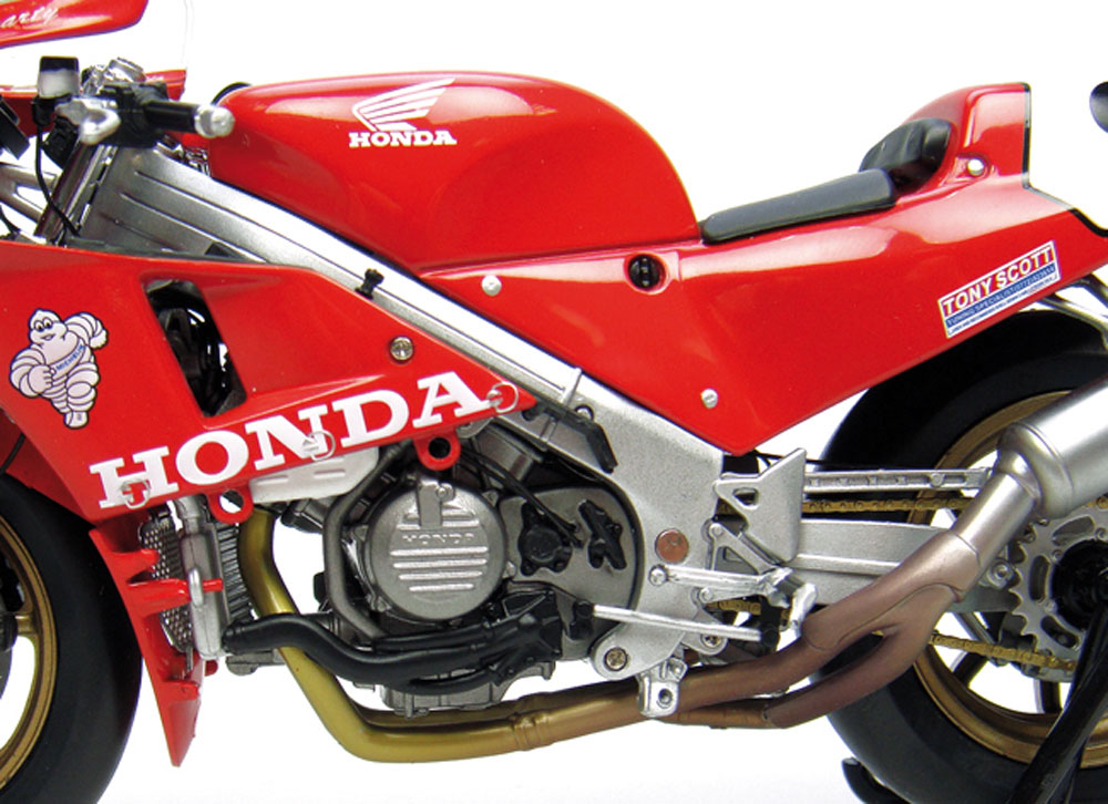 AccurateDiecast's tweet photo. 1:12 scale Honda RC30 - Carl Fogarty Isle of Man Winner die-cast model from Universal Hobbies available now!
#Diecast #HONDA #isleofman #RC30 #CarlFogarty #UniversalHobbies
Price £44.00 + postage
Order this model on our web site here:
https://t.co/T36V2Th3IX https://t.co/KAK8tlmJJd