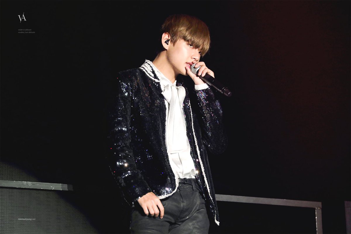 1day1V's tweet photo. #V #태형 (@BTS_twt) https://t.co/U38eUDzxL1