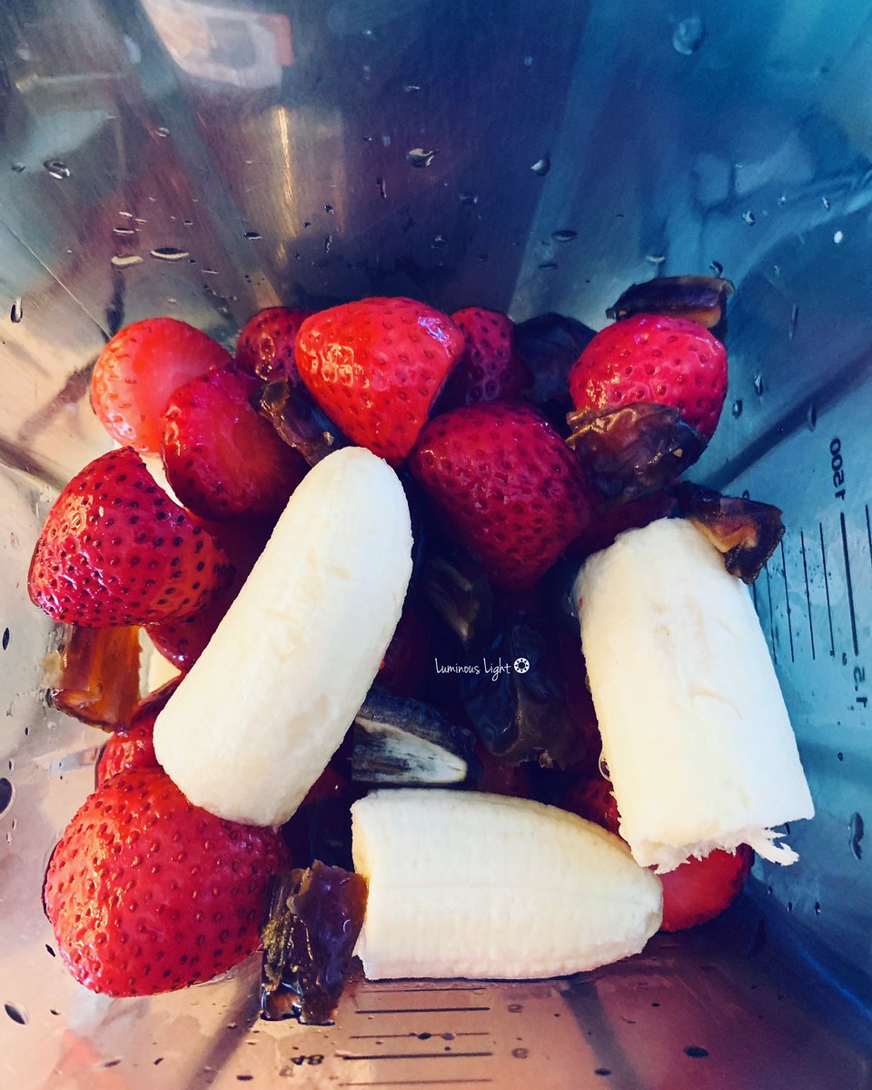#goodmorning ☀️ #strawberry #banana #dates with #coconutwater  🌴🍓🍌What are you starting your day with? #healthyfood #healthylifestyle #changeyourmindset and #changeyourlife  #boom  💣💥 #lifetooshort #namaste 
#i #am #connectedtosource 
#peace  ✌️🏾