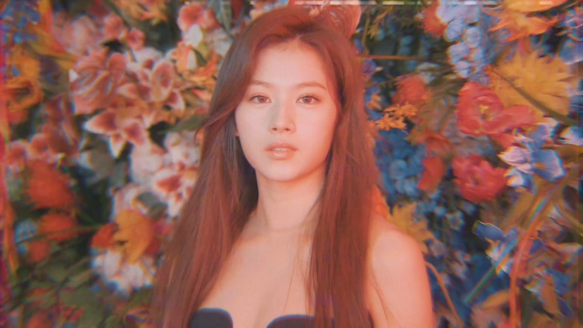 Minatozaki Sana's teaser [a thread] #EyesWideOpen  #ICANTSTOPME  @JYPETWICE