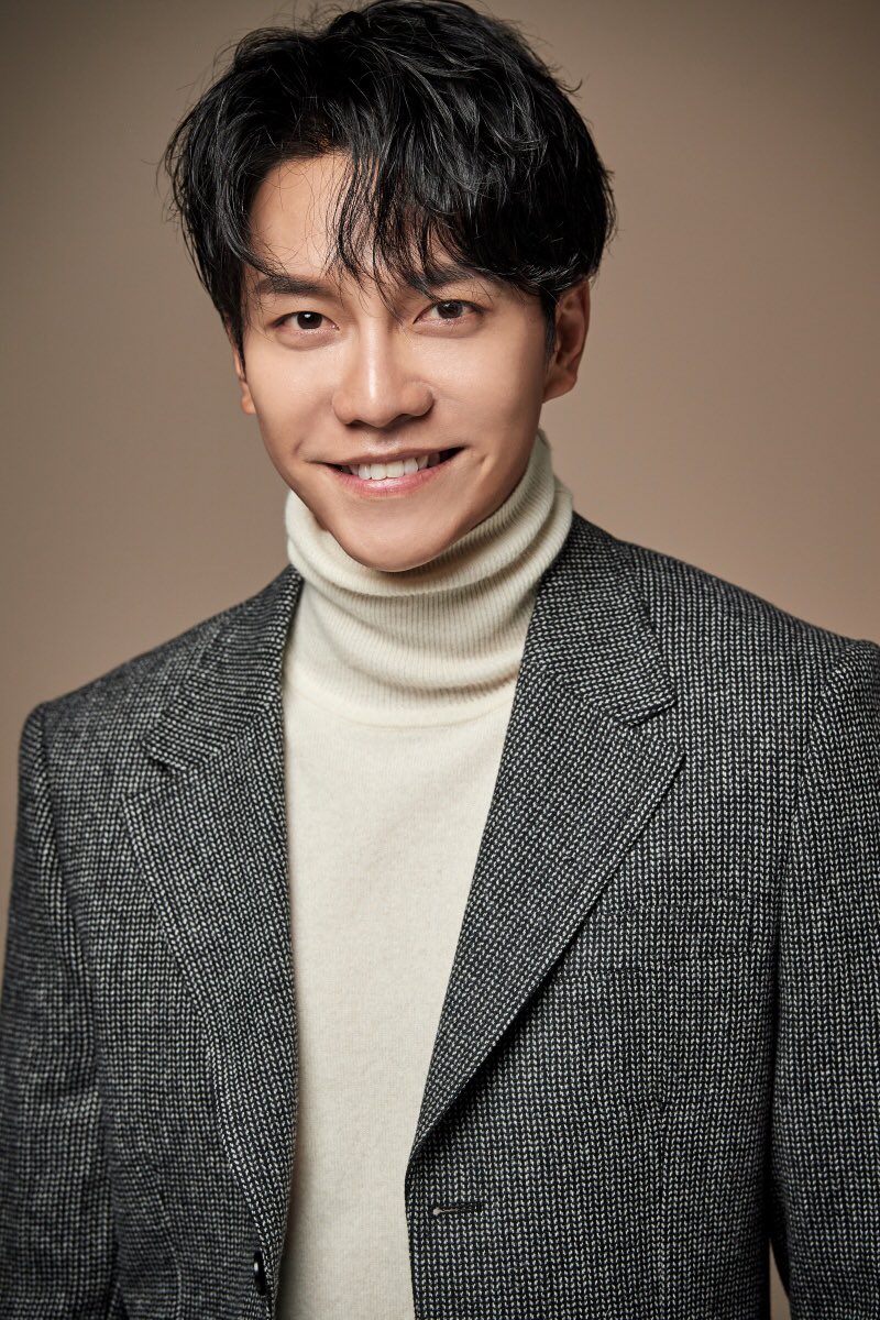 lee seunggi as mom; grace hargreaves - appeared in season 1- has to-die-for smiles- super charming; pretty - we’d like to see a revival of this character in future seasons 
