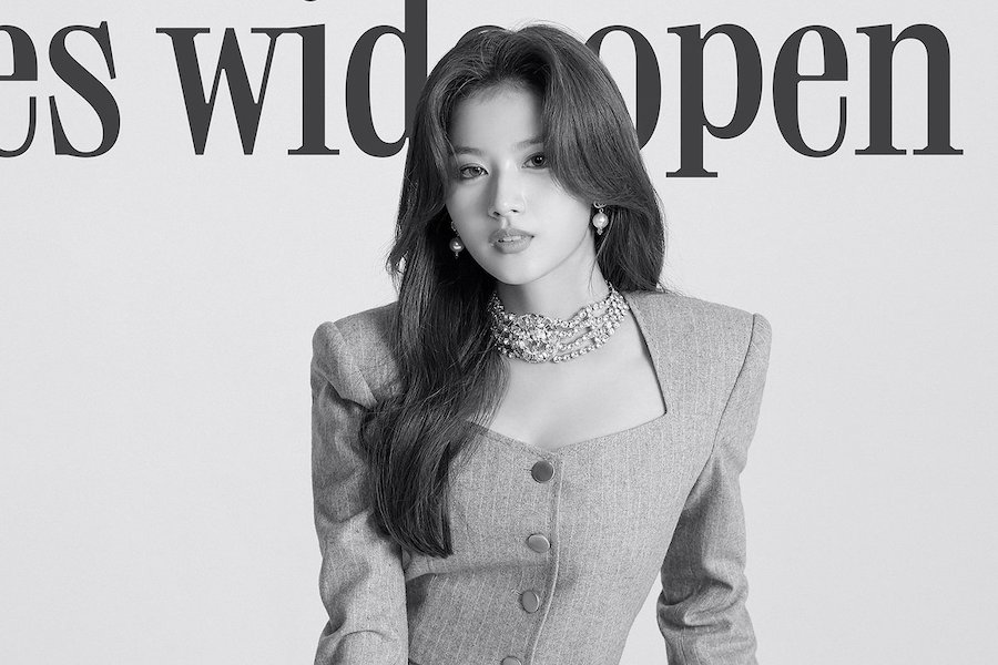 サナ eyes wide インドネシア TWICE open