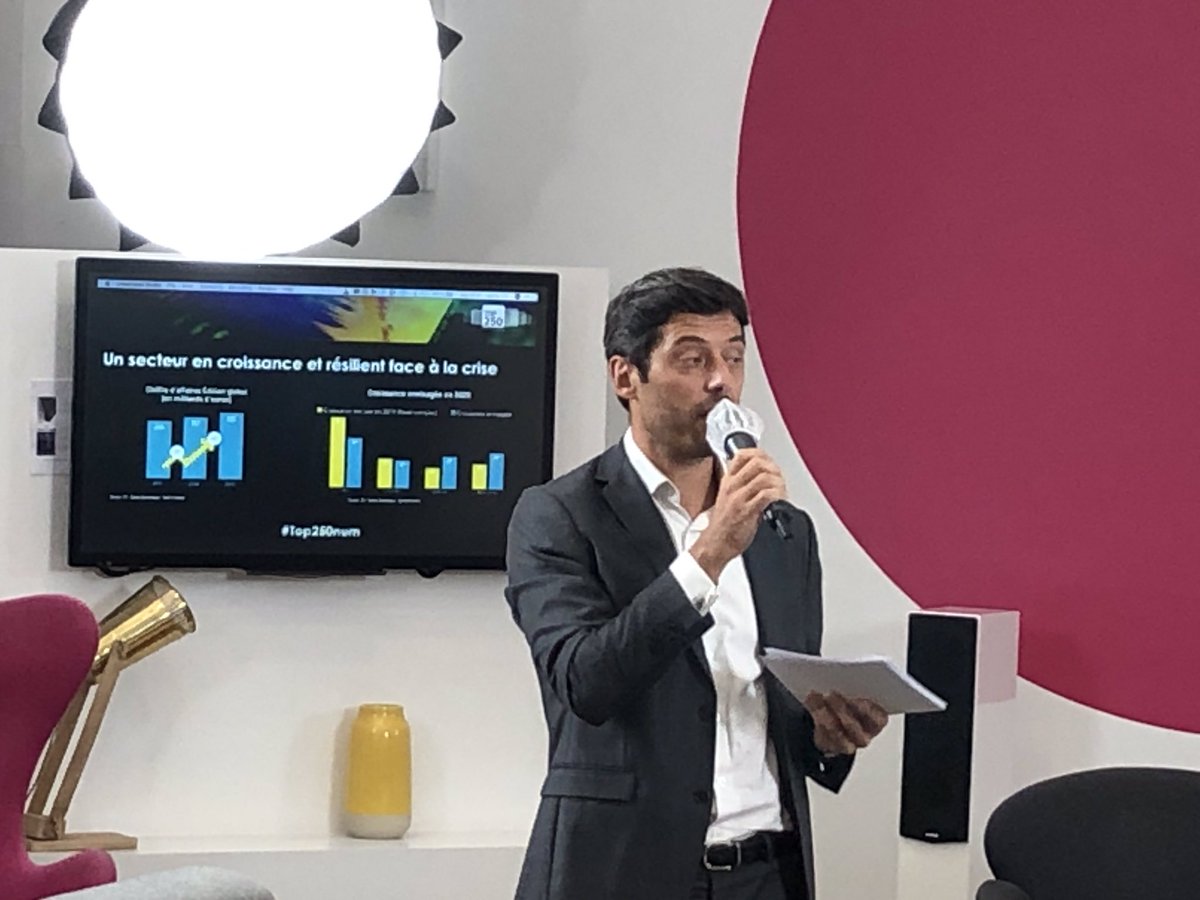 EYFrance's tweet photo. Panorama #Top250Num : @JCPernet souligne la résilience des éditeurs de #logiciels 🇫🇷 face à la crise grâce au #SaaS et à la digitalisation des entreprises. https://t.co/Gf8bdaZGi3