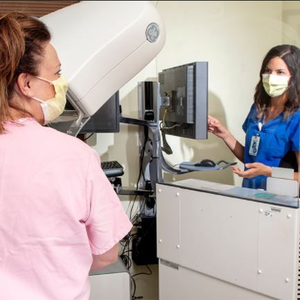 MercyDurango's tweet photo. We are here for you, every step of the way. From our nurse navigators to our radiologists, oncologists and surgeons, we will walk with you in your cancer journey, caring for you and your whole health - mind, body and spirit.

Take the first step today and schedule a preven ... https://t.co/uQ1hDDnoRY