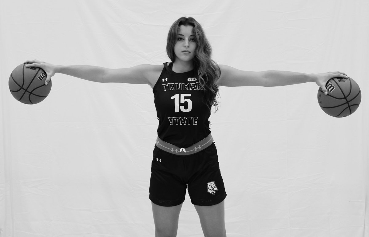 trumanstatewbb's tweet photo. So we’re official official?? Oct 15th is finally here! Let’s goooooo #DGE https://t.co/88vKIDEW3n