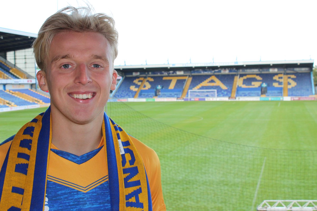 mansfieldtownfc's tweet photo. Afternoon, @GeorgeLapslie! 👋 https://t.co/JuaclJuZCQ