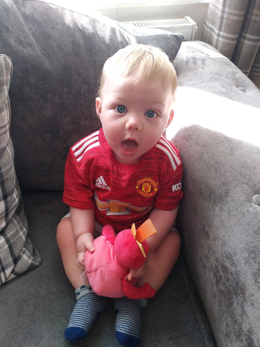 eellamufc20x's tweet photo. My boy knows.

#MUFC #BORNARED #REDRAURY #FOREVERRED https://t.co/AlqYLHm9PC