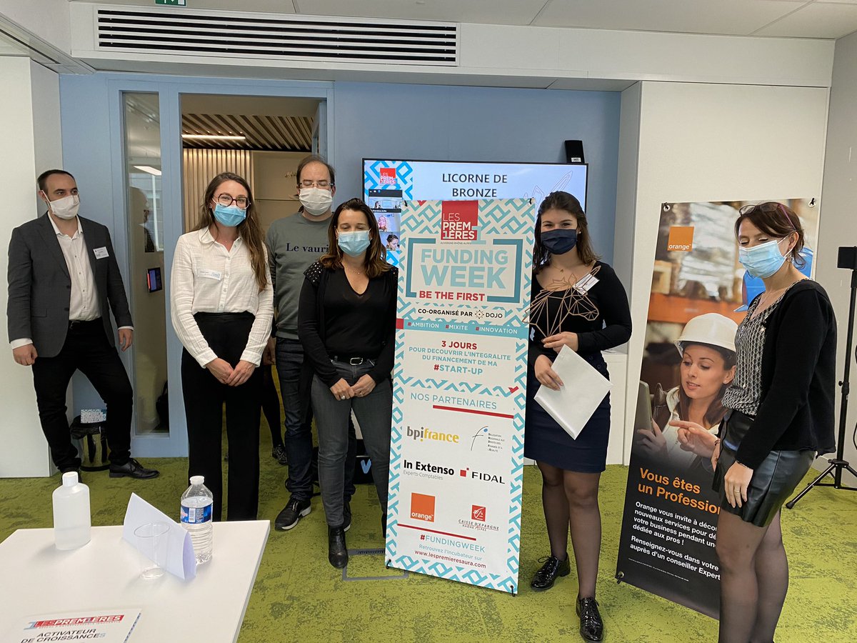 LesPremieresARA's tweet photo. Bravo à OORION, un magnifique projet porté par des étudiants pour les déficients visuels, pour cette licorne de bronze !
#fundingweek https://t.co/Q7MRUhPtn6