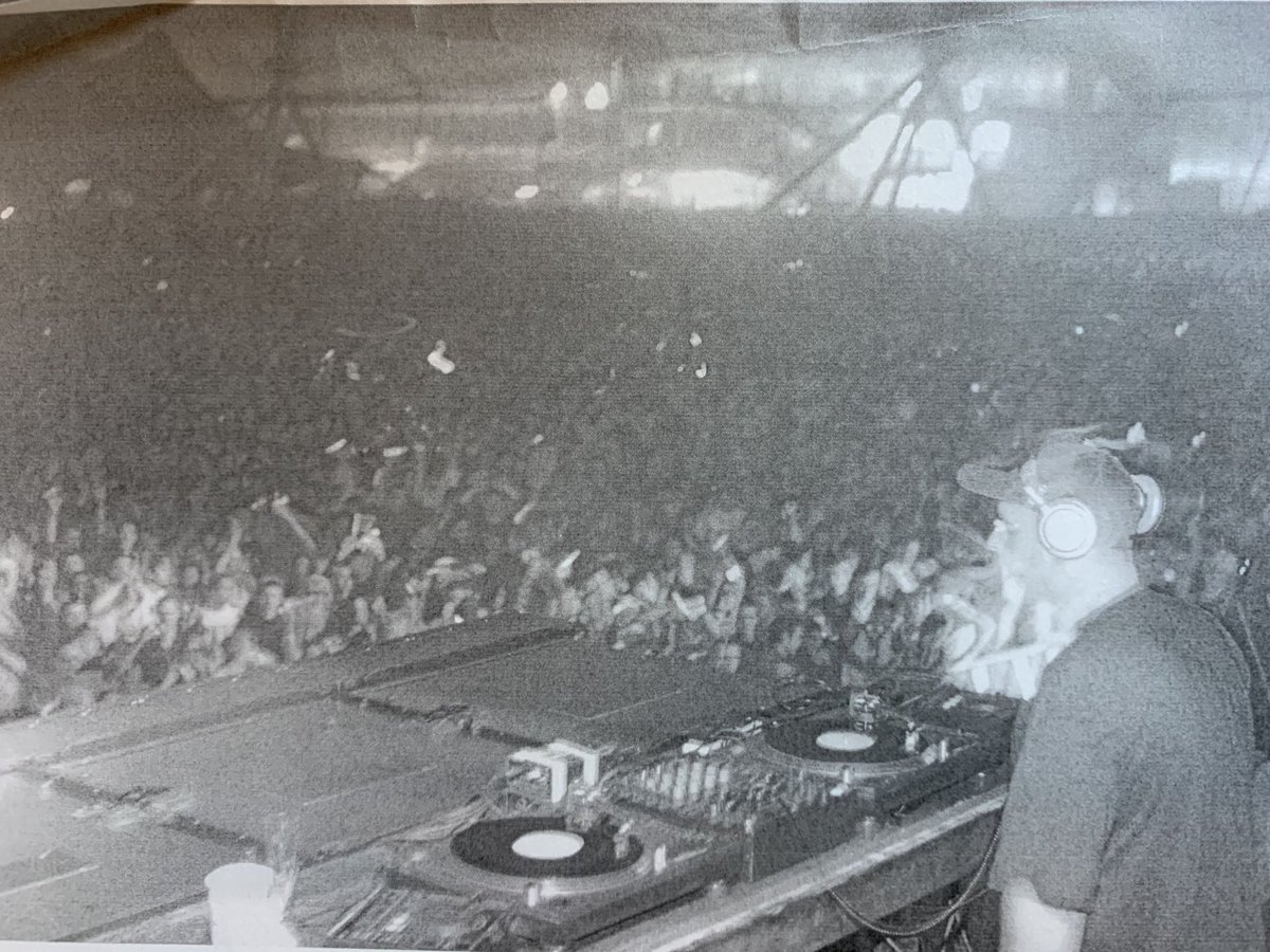 dj_davepearce's tweet image. #ThrowbackThursday London’s biggest ever indoor dance event 45,000 people in the Millenium Dome for ⁦@ministryofsound⁩ New Years Eve #happydays #trancefamily