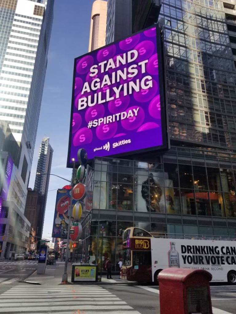 GLAAD tweet media