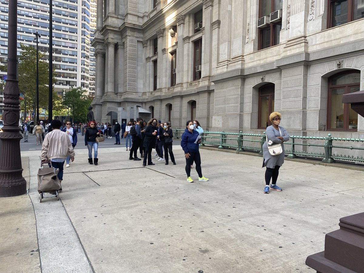 Committeeof70's tweet photo. #FuelTheVote happening today! 

Drop off your ballot &amp; grab a snack at any of these satellite election offices:

🗳️ City Hall
🗳️ A.B. Day School
🗳️ The Liacouras Center
🗳️ Roxborough High School
🗳️ Tilden Middle School
🗳️ Julia De Burgos Elementary
🗳️ Creative &amp; Performing Arts https://t.co/qfHpEn0sJN