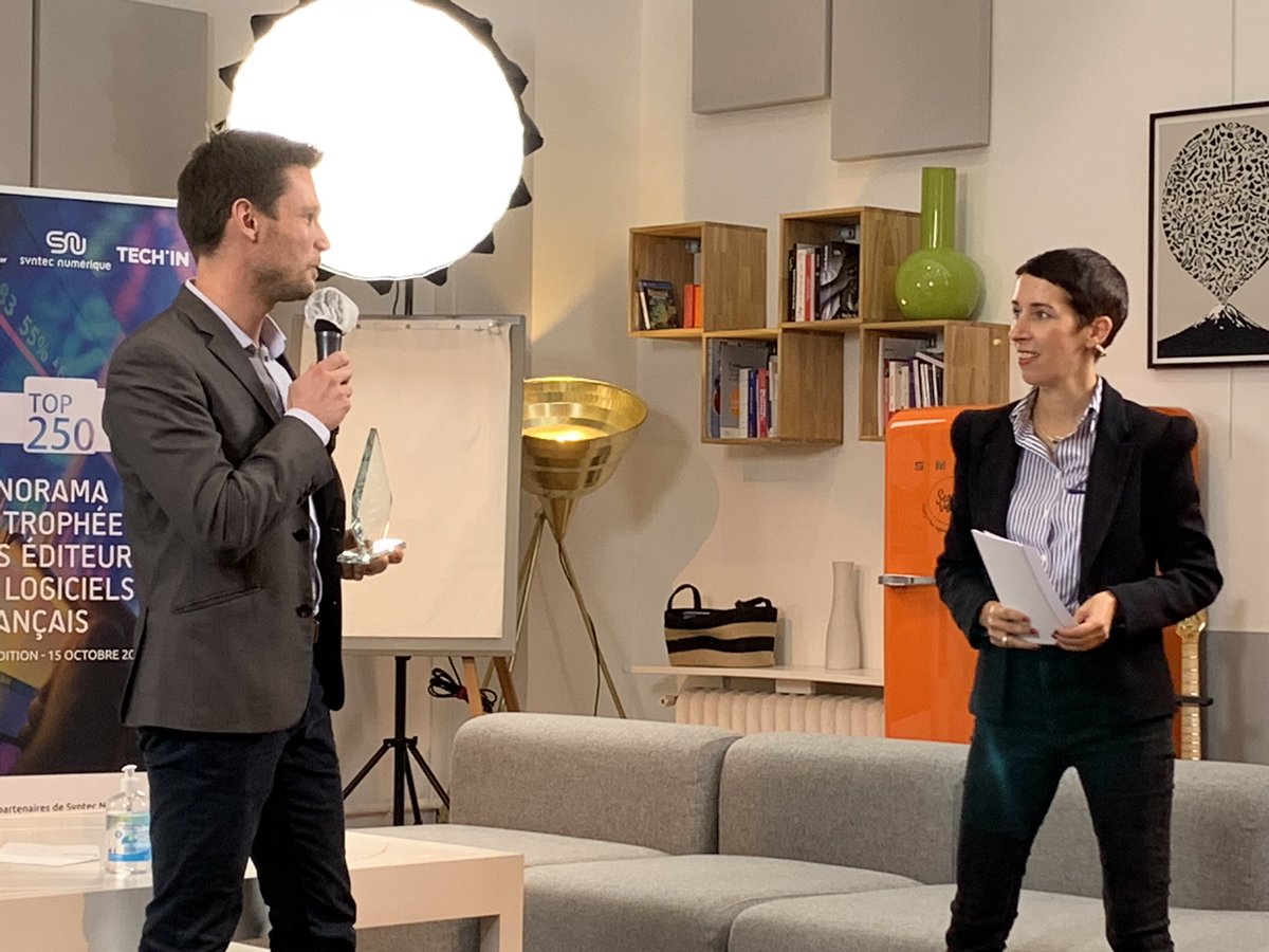 frsebag's tweet photo. #top250num Le trophée innovation est décerné à la société @lumapps 250 collaborateurs et déjà 60% du Ca à l’export @EYFrance https://t.co/OfCh35GnwA