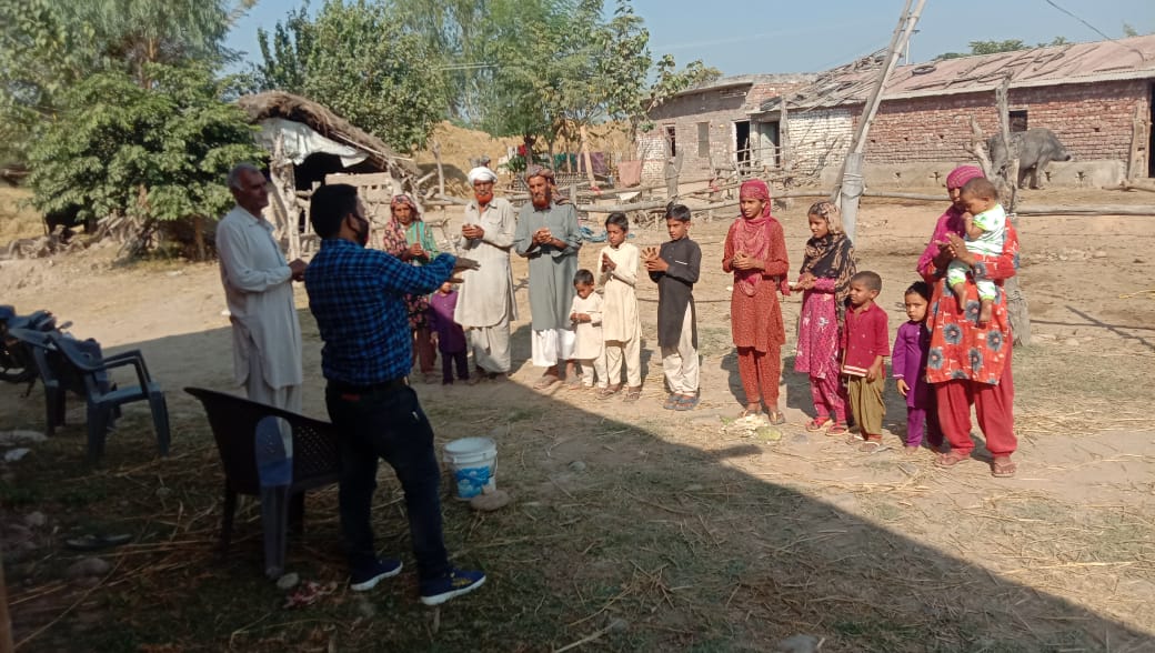 DWSSPunjabIND's tweet photo. Glimpses of Global Handwashing Day celebrations in various districts. Children were sensitized on clean on maintaining hand hygiene through  practical demonstrations.
#VishvaHandwashingDiwas
#swachhpunjabswasthpunjab @swachhbharat @PunjabGovtIndia @mopr_goi @MoRD_GOI @SDGaction https://t.co/4mvQsa5ilN
