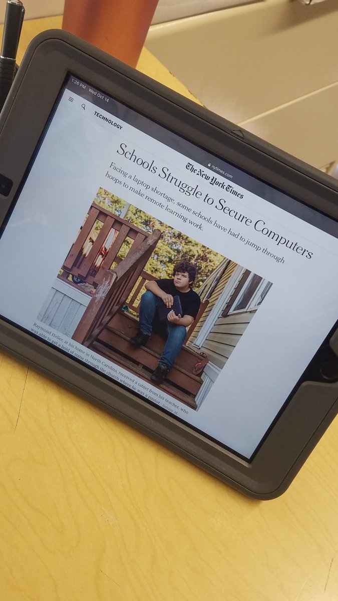 MrBuffolino's tweet photo. Teaching Enduring Issues through current events!!! #mineolaAU #mineolaproud #enduringissues https://t.co/0h7Tzut2TC