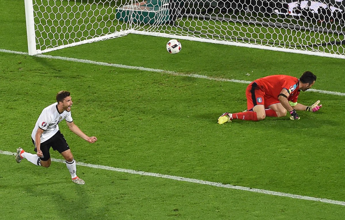 Bundes_FR's tweet photo. Jonas #Hector prend sa retraite internationale pour des raisons personnelles !
Bonne continuation Jonas 🇩🇪👋 https://t.co/d1iNm5QHSv