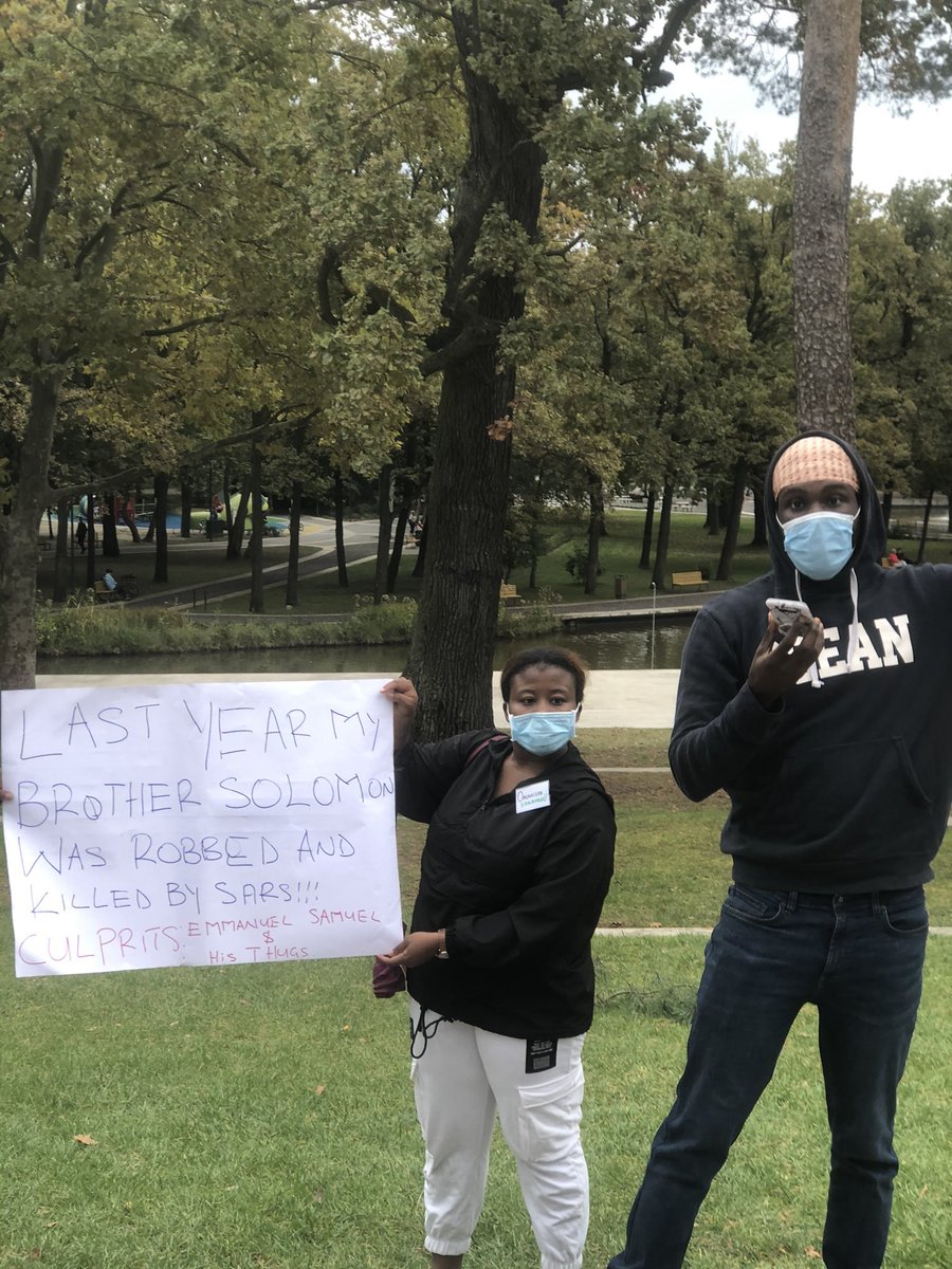 dontatmedummy's tweet photo. I didn’t take a picture but yayyy. I’m the babe behind.
#Debrecenprotest
#Hungaryprotest
#EndSARS
#EndSWAT
#EndPoliceBrutalityinNigeria https://t.co/g0v9zok5kb