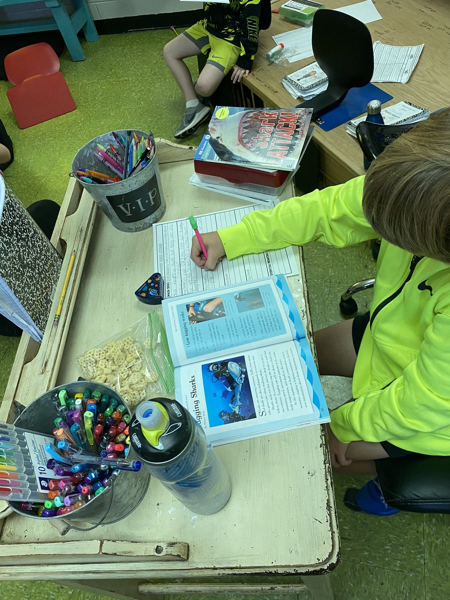 teach_with_bono's tweet image. “Mrs. Bono, can we just have a working snack? My brain is on fire!” #curriculummatters #witandwisdomela #highlevelthinking #engagementmatters